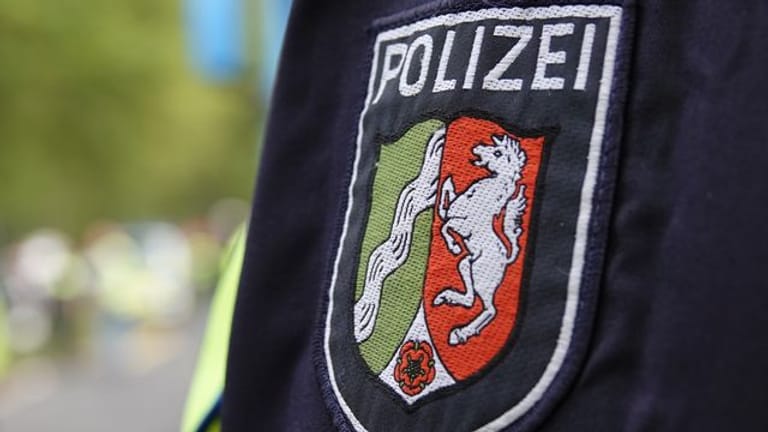 Die Polizei sucht in NRW nach einer Mutter und ihrem Kind - aber nicht nur dort.