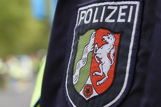 Die Polizei sucht in NRW nach einer Mutter und ihrem Kind - aber nicht nur dort.