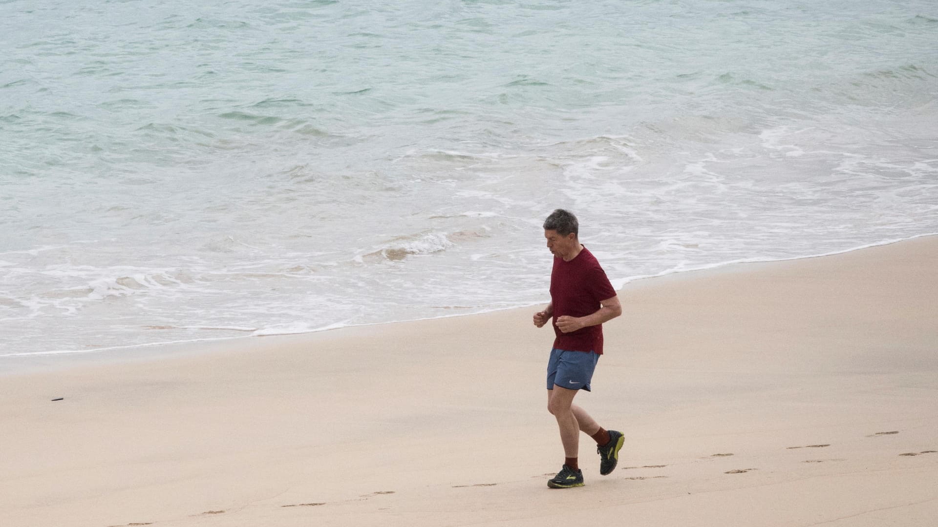 Angela Merkels Ehemann Joachim Sauer beim Joggen am Samstagvormittag.