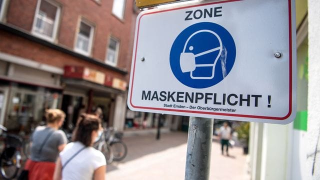 Ein Festhalten an der Maskenpflicht im Freien wird auch von vielen Experten als unnötig angesehen.