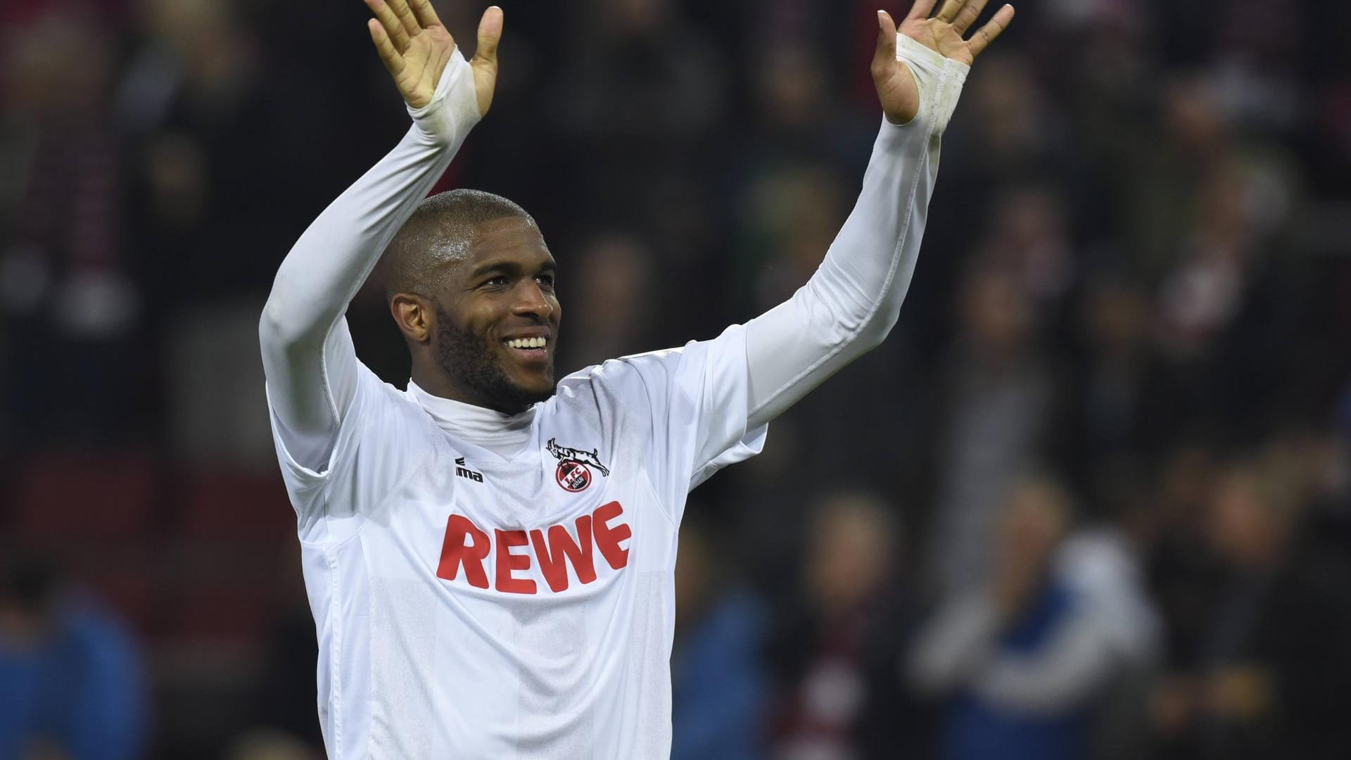 Platz 9: Anthony Modeste – 4,5 Millionen Euro Der französische Stürmer wechselte zur Saison 2015/2016 von Ligakonkurrenz TSG Hoffenheim zum FC. 2017 zog es den Publikumsliebling für eine Saison in die chinesische Super League, ehe er im folgenden Jahr wieder nach Köln zurückkehrte. (Quelle: transfermarkt.de)