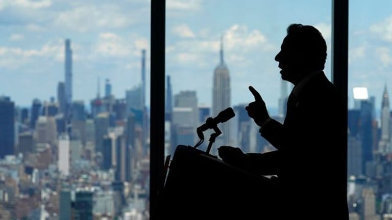 New Yorks Gouverneur Andrew Cuomo spricht über die Aufhebung der Corona-Einschränkungen.