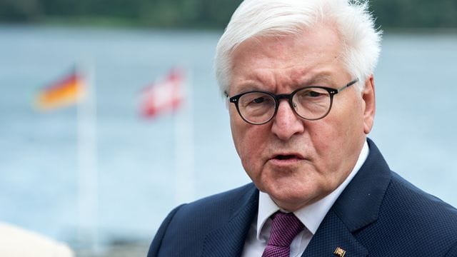 Bundespräsident Frank-Walter Steinmeier reist zum Jahrestag der Unterzeichnung des deutsch-polnischen Nachbarschaftsvertrags nach Warschau. Bundespräsident Frank-Walter Steinmeier reist zum Jahrestag der Unterzeichnung des deutsch-polnischen Nachbarschaftsvertrags nach Warschau.