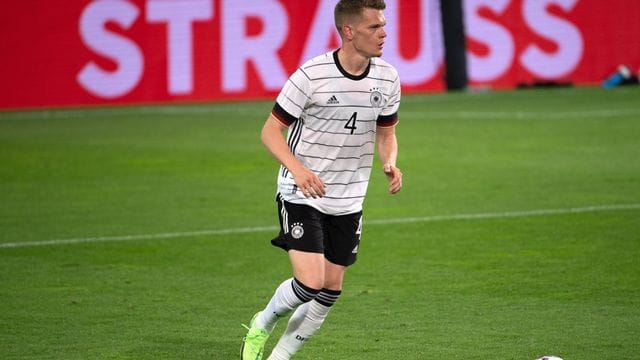 Deutschlands Verteidiger Matthias Ginter geht optimistisch ins Portugal-Spiel. Deutschlands Verteidiger Matthias Ginter geht optimistisch ins Portugal-Spiel.