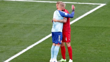 Emotionale Bilder aus Kopenhagen. Das Spiel zwischen Dänemark und Belgien stand ganz im Zeichen von Christian Eriksen. Im Spiel gab es eine bewegende Geste. Die Bilder dazu,
