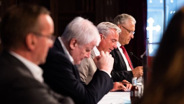 Boris Pistorius, Horst Seehofer, Thomas Strobl und Joachim Herrmann bei der Innenministerkonferenz. Boris Pistorius, Horst Seehofer, Thomas Strobl und Joachim Herrmann bei der Innenministerkonferenz.