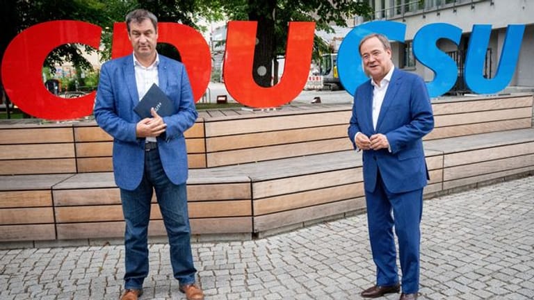 Armin Laschet und Markus Söder: CDU-Chef Armin Laschet und CSU-Chef Markus Söder stellen das Programm für die Bundestagswahl vor: Die Union liegt Umfragen zufolge in der Wählergunst weiterhin vorne.