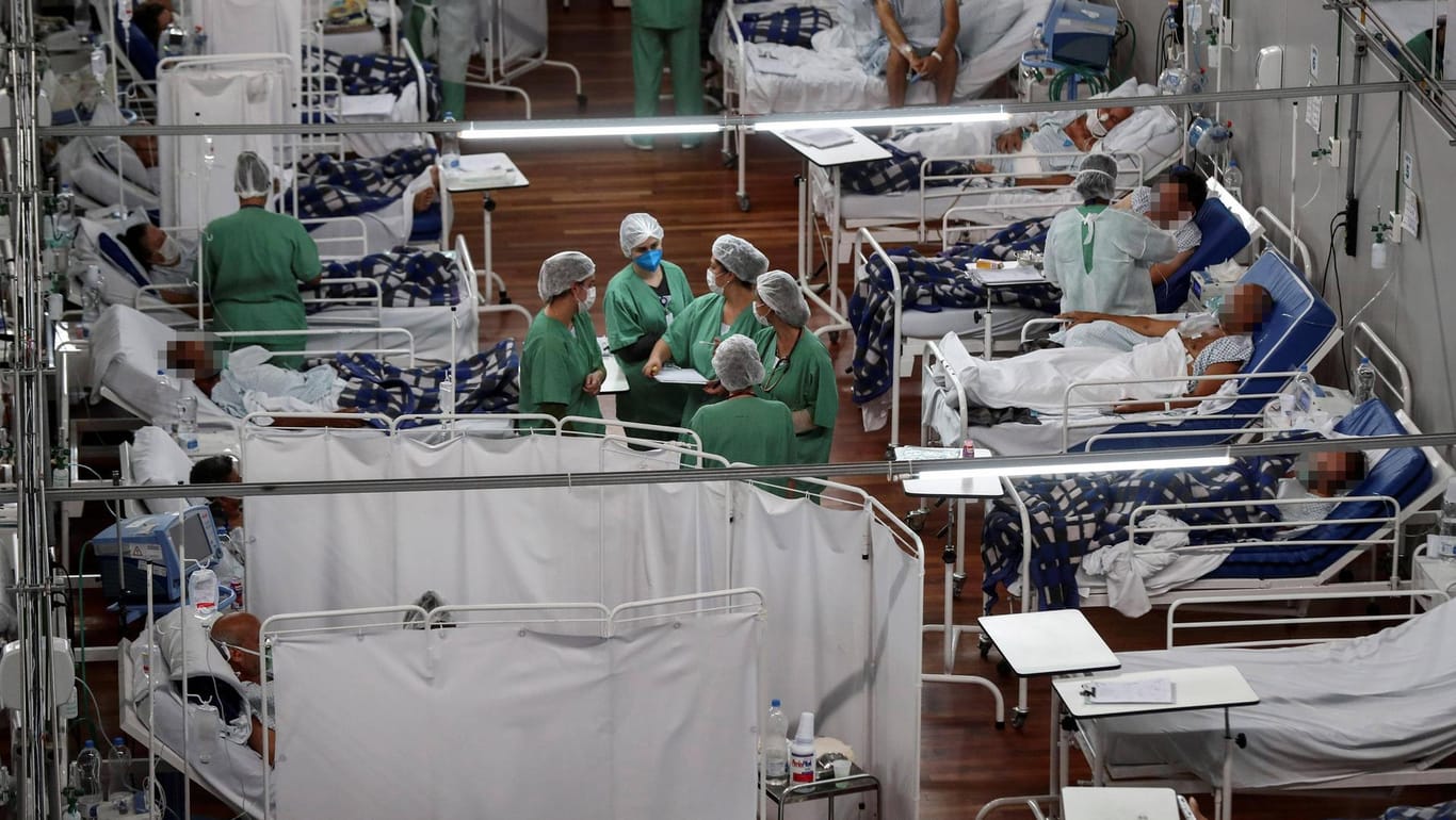 Volle Krankenhäuser in Brasilien: In dem südamerikanischen Land sind die Infektionszahlen in die Höhe geschossen.