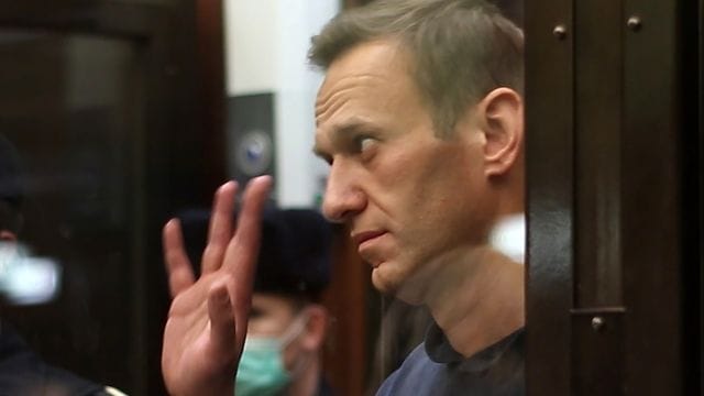 Der russische Oppositionsführer Alexej Nawalny wurde zu mehreren Jahren Straflager verurteilt. Der russische Oppositionsführer Alexej Nawalny wurde zu mehreren Jahren Straflager verurteilt.