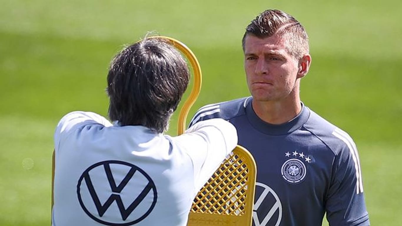 Toni Kroos fordert vollen Einsatz gegen Ungarn.