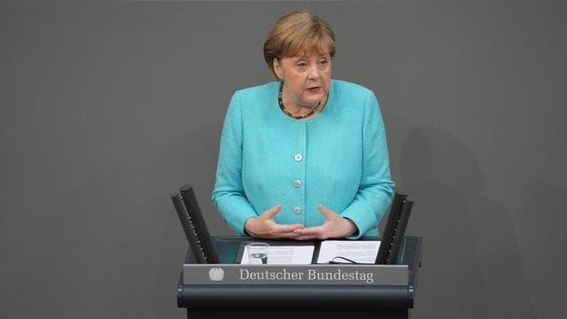 Bundeskanzlerin Angela Merkel gibt ihre wohl letzte Regierungserklärung im Deutschen Bundestag ab. Bundeskanzlerin Angela Merkel gibt ihre wohl letzte Regierungserklärung im Deutschen Bundestag ab.