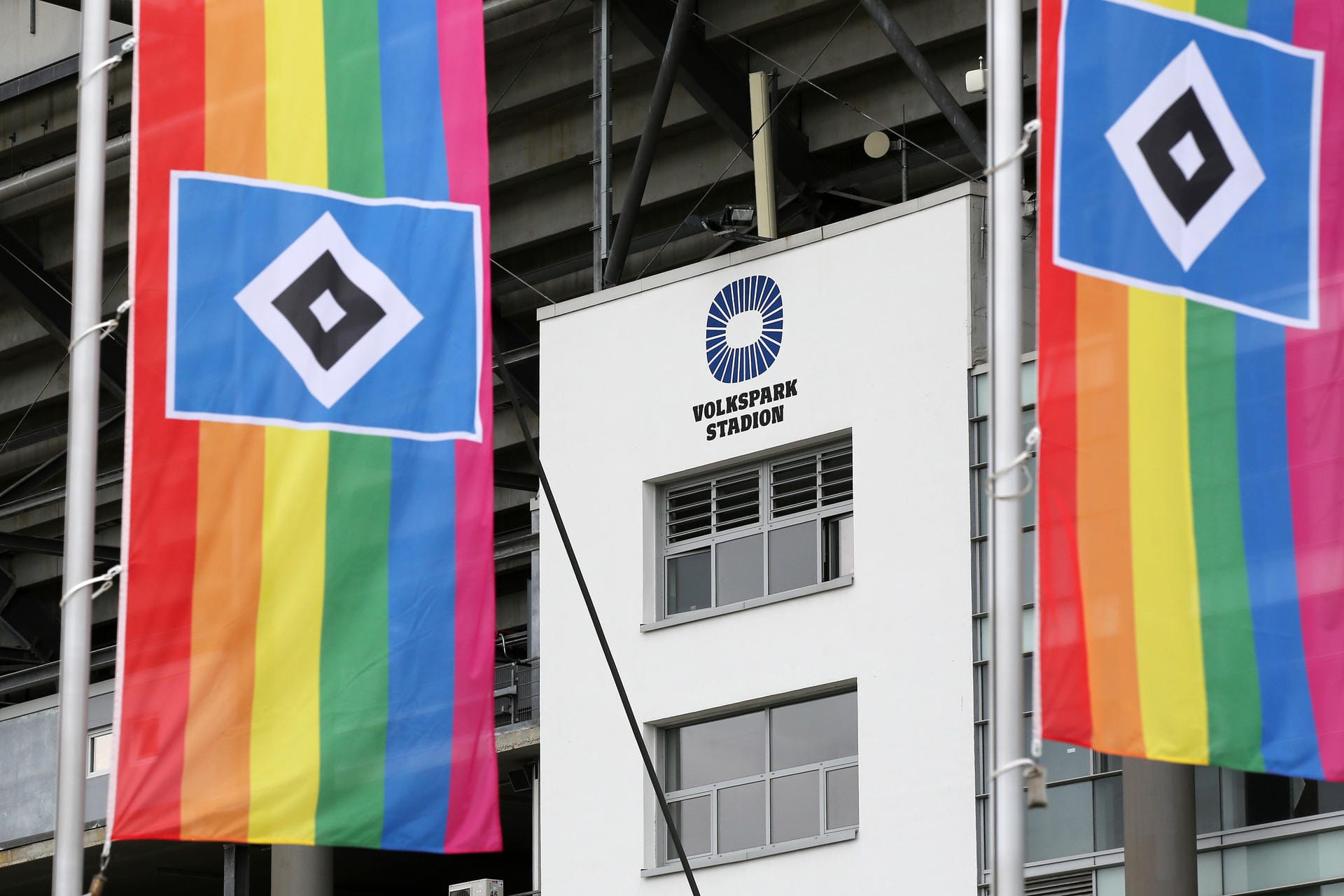 Auch der HSV beteiligte sich an der Aktion gegen Homophobie.