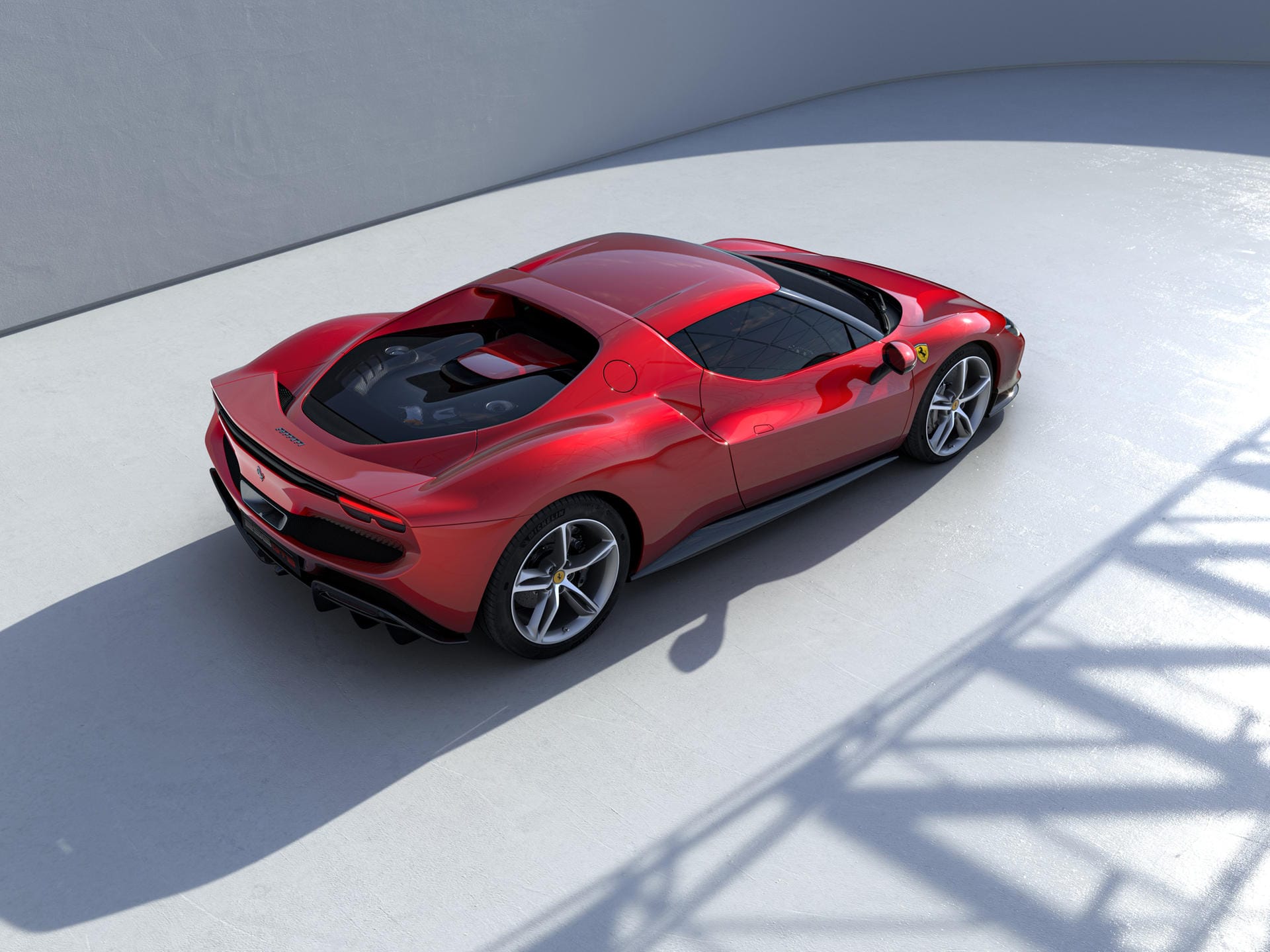 Doppelherz: Ferrari kombiniert einen Sechszylinder- Biturbobenziner mit einem Elektromotor.