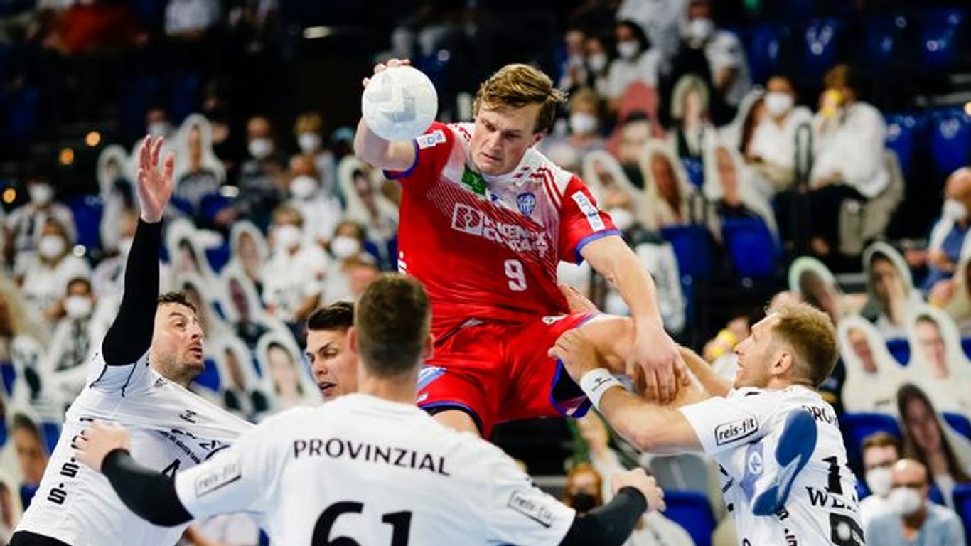 Handball-Duelle könnten bald wieder vor mehr Zuschauern stattfinden.