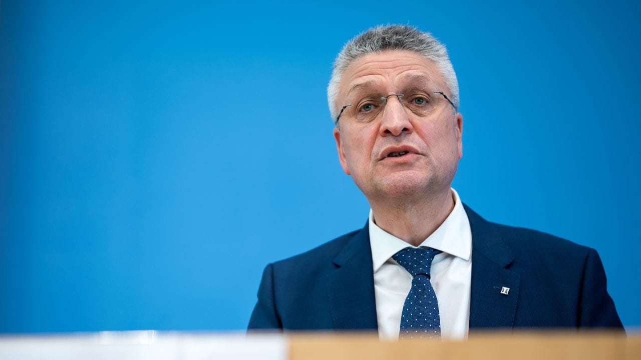 RKI-Präsident Lothar Wieler in der Bundespressekonferenz. RKI-Präsident Lothar Wieler in der Bundespressekonferenz.
