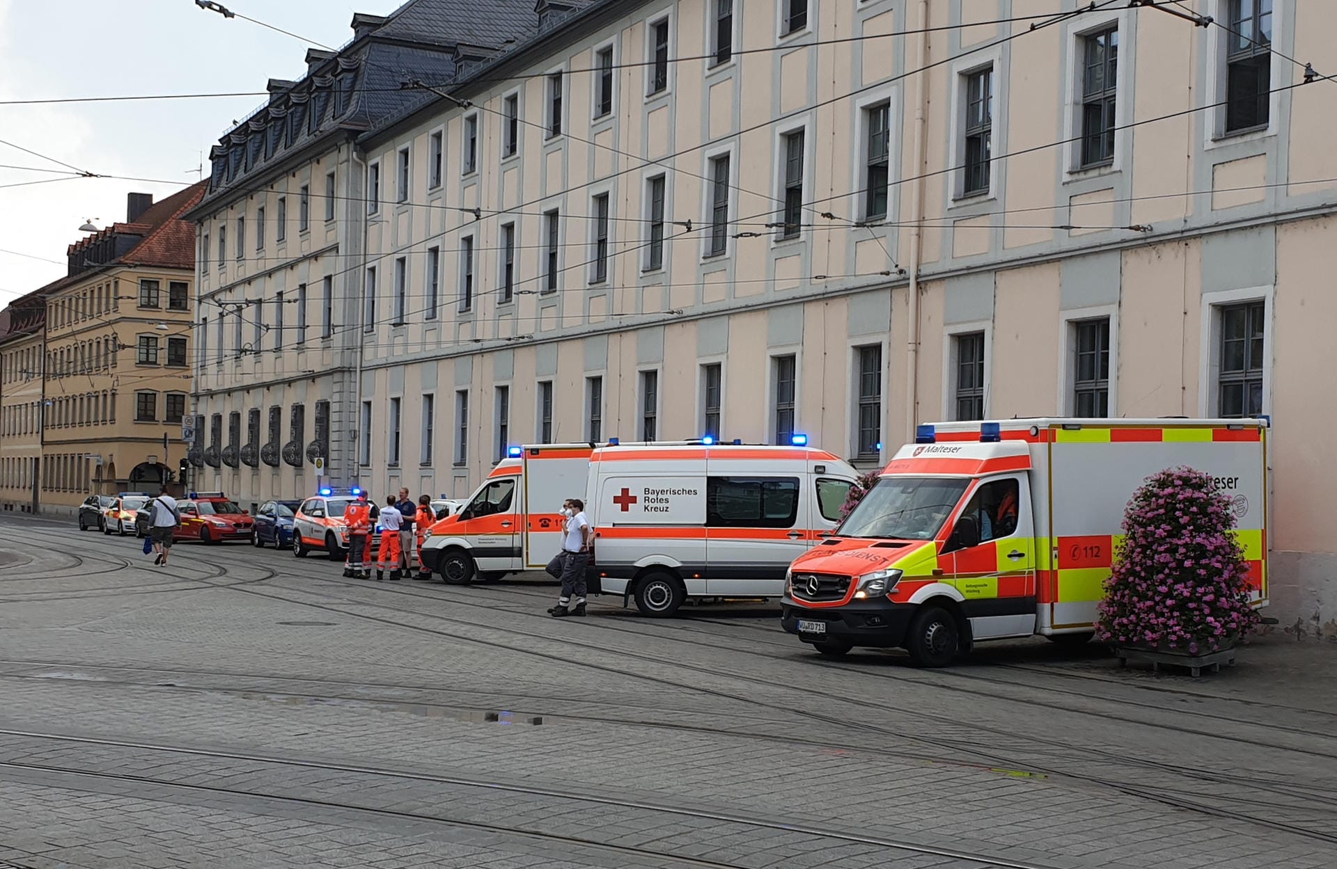 Messerattacke in Würzburg: Für mehrere Menschen kam jede Hilfe zu spät.