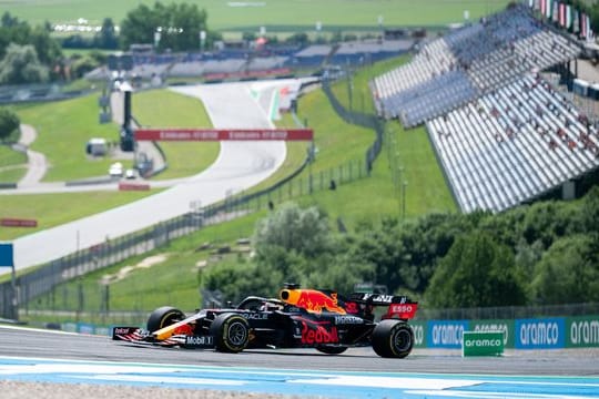 Max Verstappen startet beim Großen Preis der Steiermark von der Pole Position.