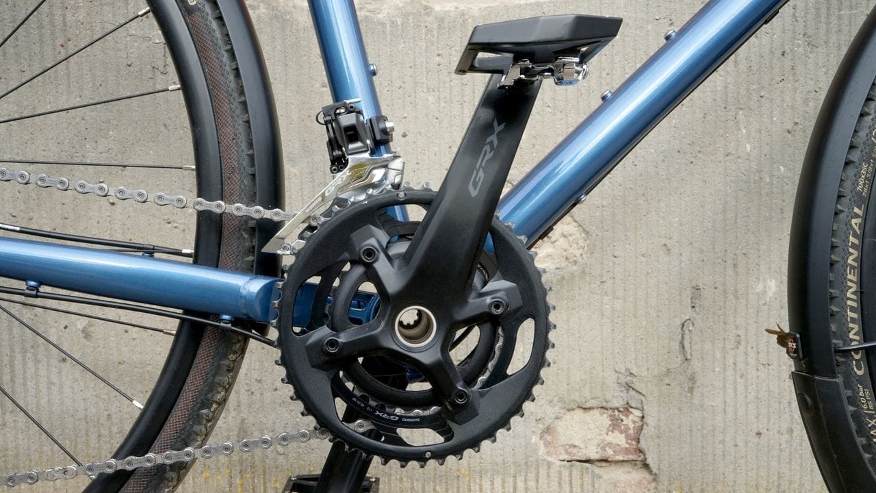Zweifach-Antrieb: Anders als bei Mountainbikes sind mehrere Kettenblätter bei Reiserädern mit Kettenschaltung nach wie vor gefragt - um die Übersetzungsbandbreite groß zu halten.