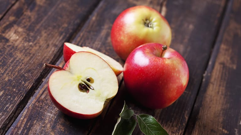 Äpfel: Egal ob grün oder rot, Äpfel sind traditionell das mit Abstand beliebteste Obst in Deutschland.