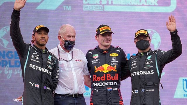 Nach seinem Sieg beim ersten Rennen in Österreich ist Max Verstappen (2.