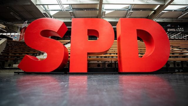 Das Logo der SPD (Symbolbild): Neben Stegner werden in diesem Jahr sieben weitere Mitglieder nicht kandidieren. Das Logo der SPD (Symbolbild): Neben Stegner werden in diesem Jahr sieben weitere Mitglieder nicht kandidieren.