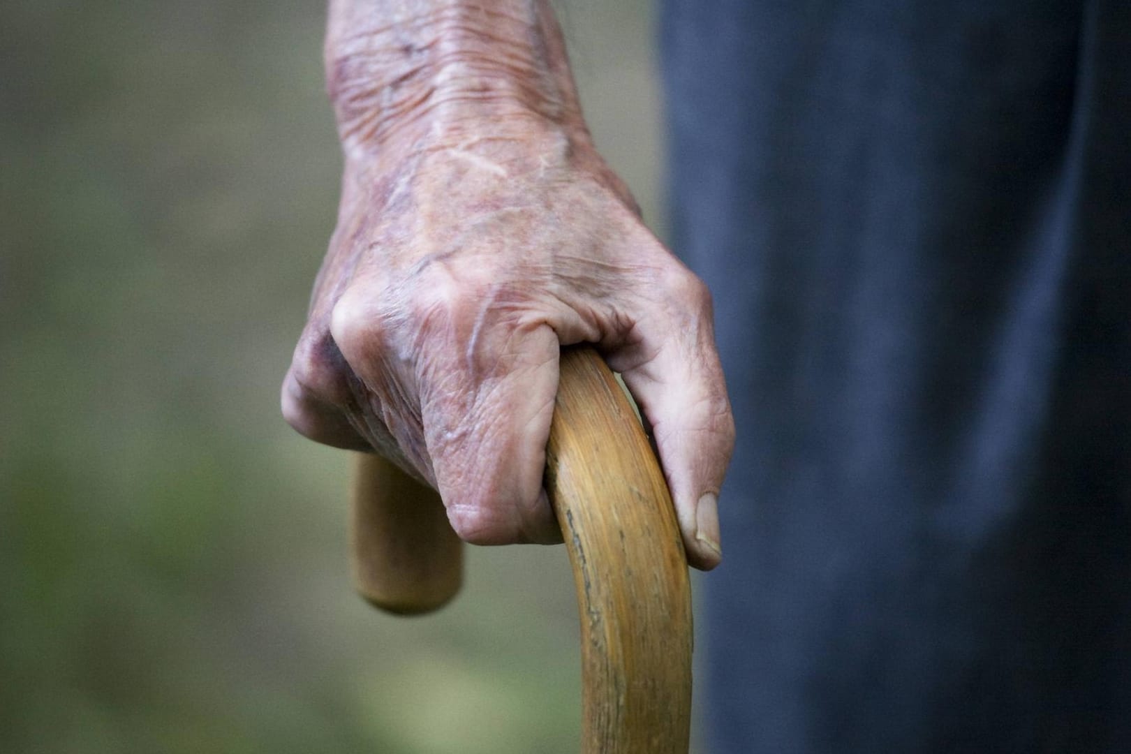 Sozialleistungsquote auf Rekordhoch: Neben der Corona-Pandemie wird in den kommenden Jahren auch die Alterung der Gesellschaft die Sozialausgaben stärker treiben.