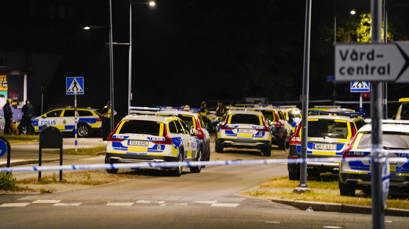 Hisingen in Göteborg: In der schwedischen Stadt ist in der Nacht zu Donnerstag ein Polizist ums Leben gekommen.