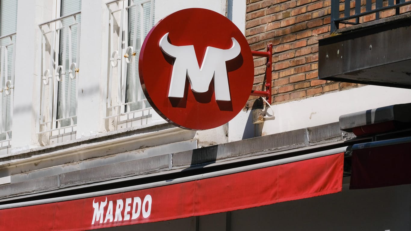 Maredo-Logo in Düsseldorf (Symbolbild): Bald öffnen wieder Restaurants unter dem Namen "Maredo".