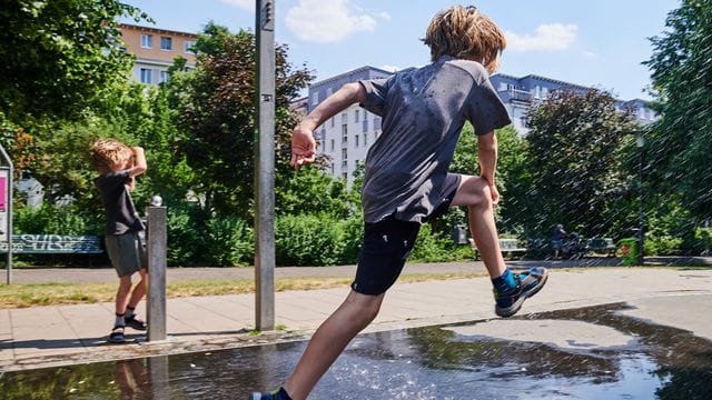 Herumtoben ist gut für die kindlichen Blutgefäße.