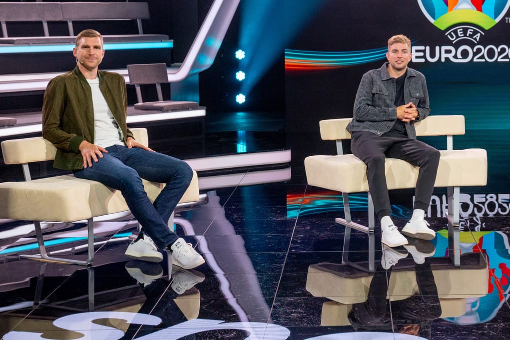 Die Expertenrunde im ZDF: Per Mertesacker und Christoph Kramer. Die beiden Weltmeister von 2014 werden von den Deutschen positiv bewertet. Für Platz eins hat es bei beiden allerdings nicht gereicht.