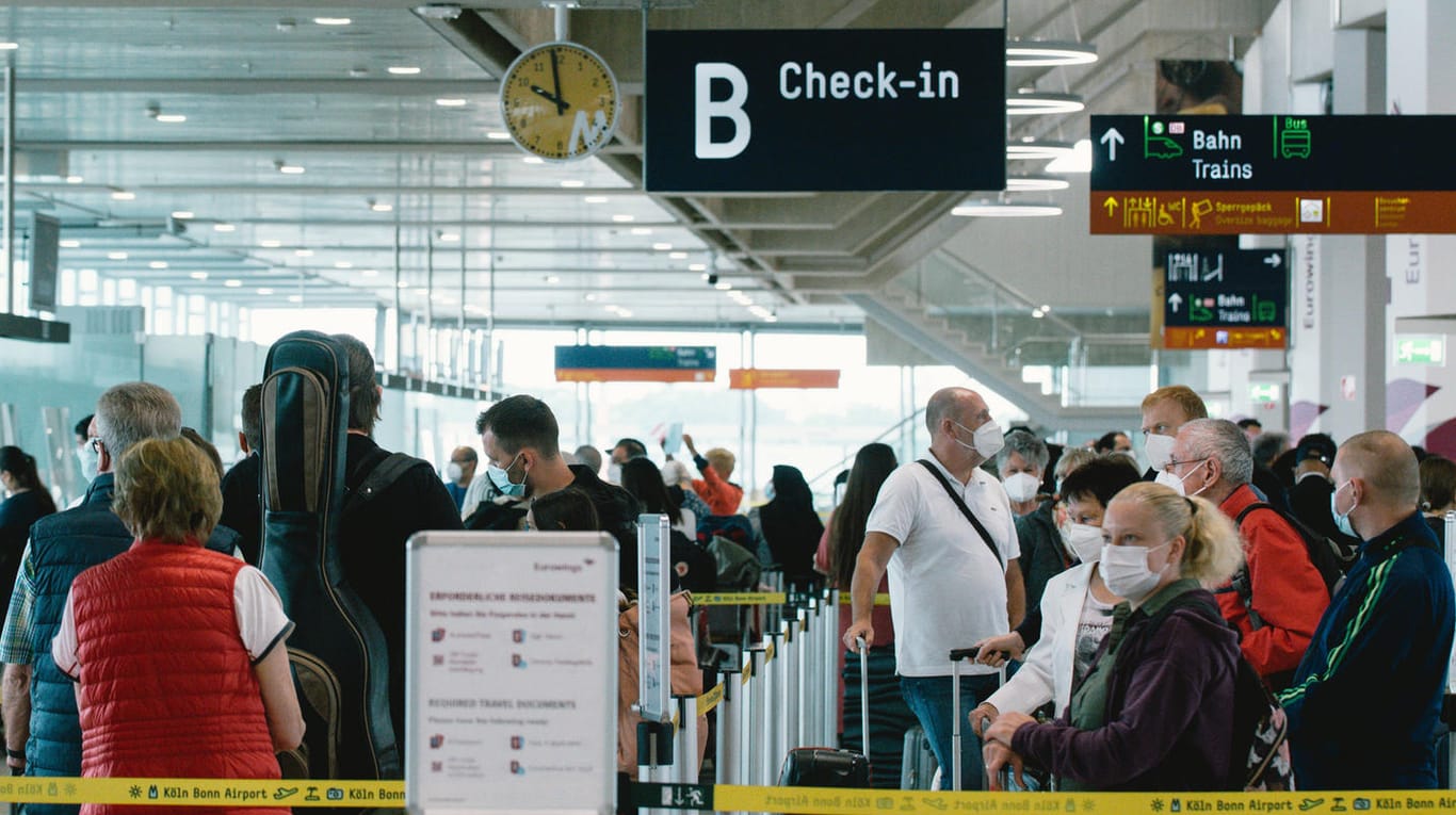Flughafen: Vor allem für Reisende sind Informationen zur Einstufung des Urlaubslands wichtig.