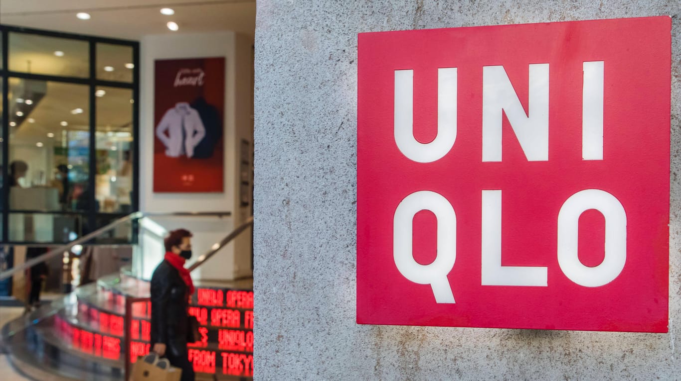 Uniqlo-Filiale (Symbolbild): Die Modekette Uniqlo weist die Zwangsarbeits-Vorwürfe von sich