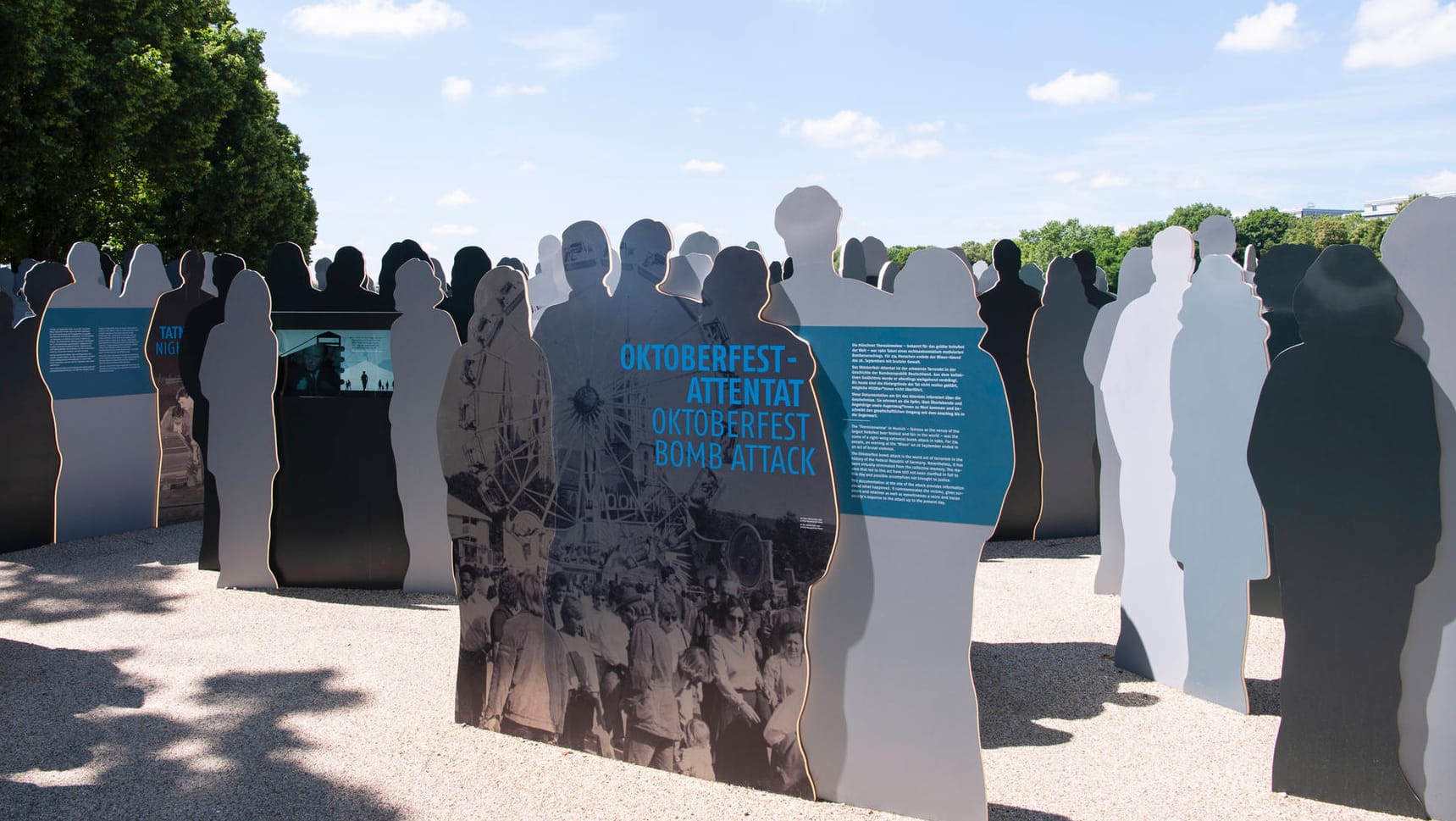 Figuren mit Texttafeln zur Erinnerung und zum Gedenken an das Oktoberfest Attentat 1980 (Archivbild): Die Opfer erhalten nun eine Entschädigung. Figuren mit Texttafeln zur Erinnerung und zum Gedenken an das Oktoberfest Attentat 1980 (Archivbild): Die Opfer erhalten nun eine Entschädigung.