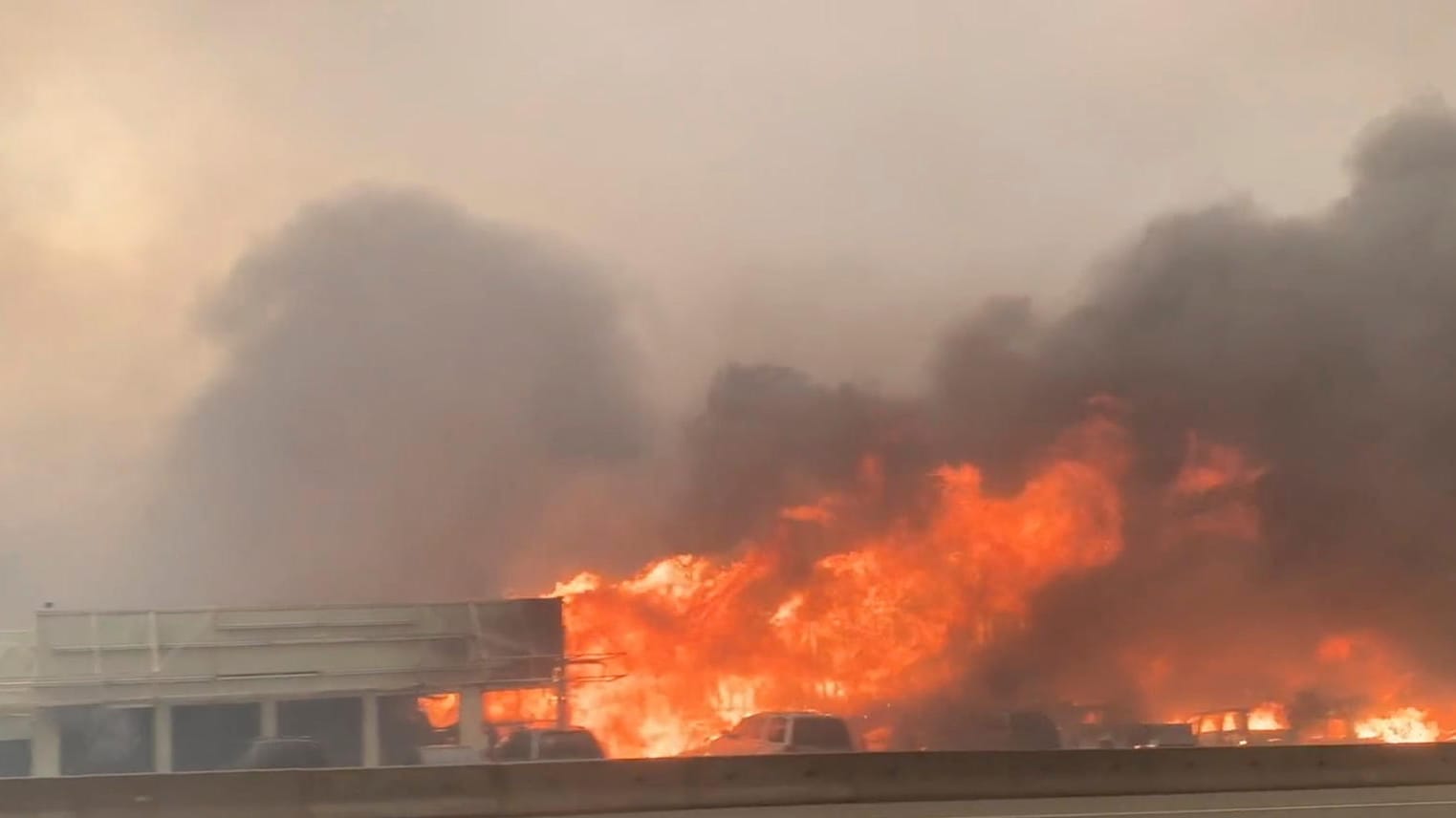 Schwere Brände im kanadischen Ort Lytton: Das Feuer hat den Ort nahezu vollständig zerstört.