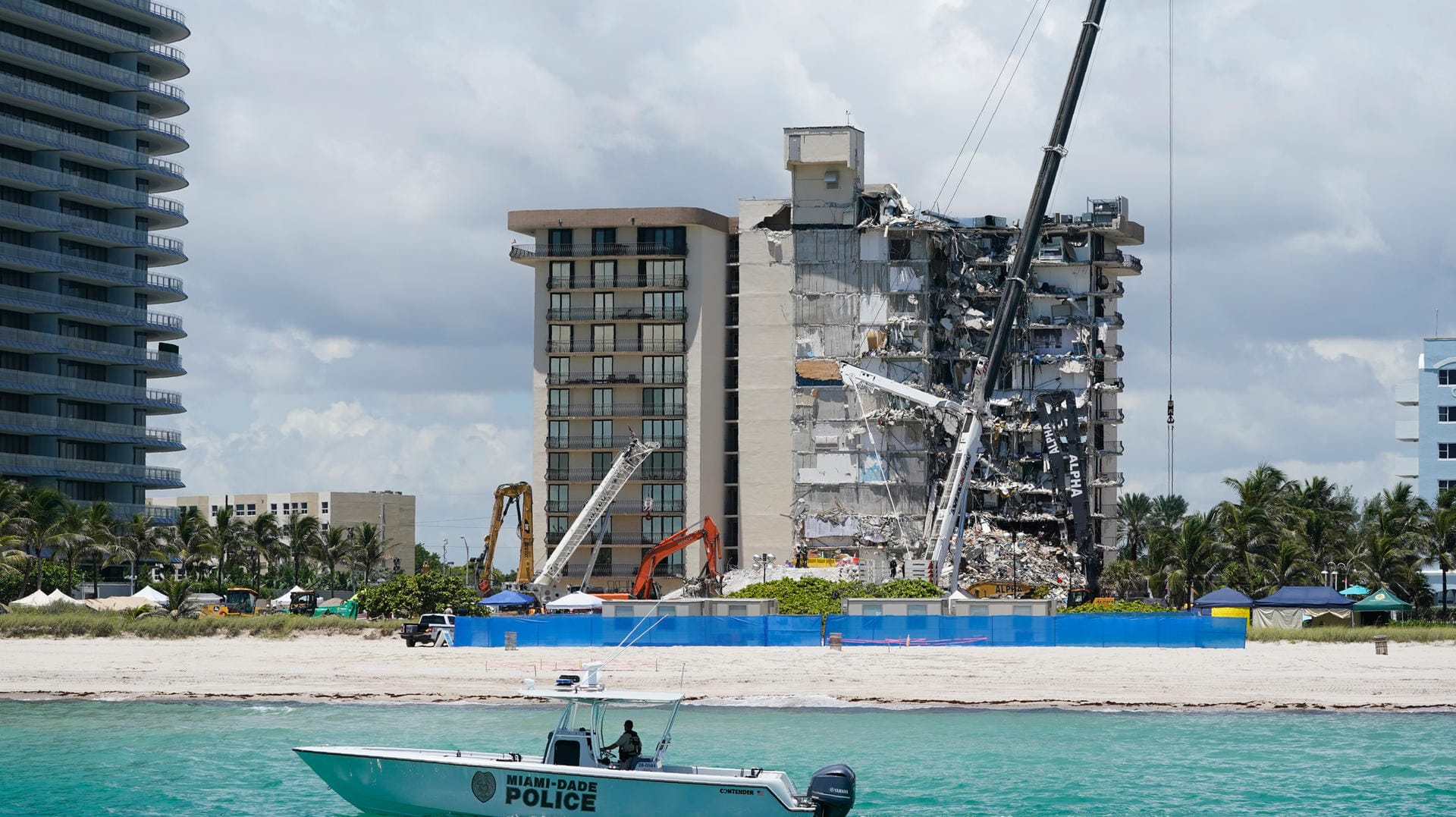 Die Gebäuderuine in Miami: Noch immer gelten mehr als 100 Menschen als vermisst.