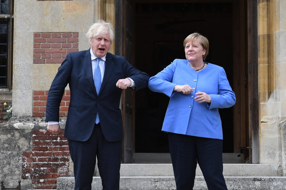 Kanzlerin Merkel, Premier Johnson: Menschen können eben sehr verschieden sein.