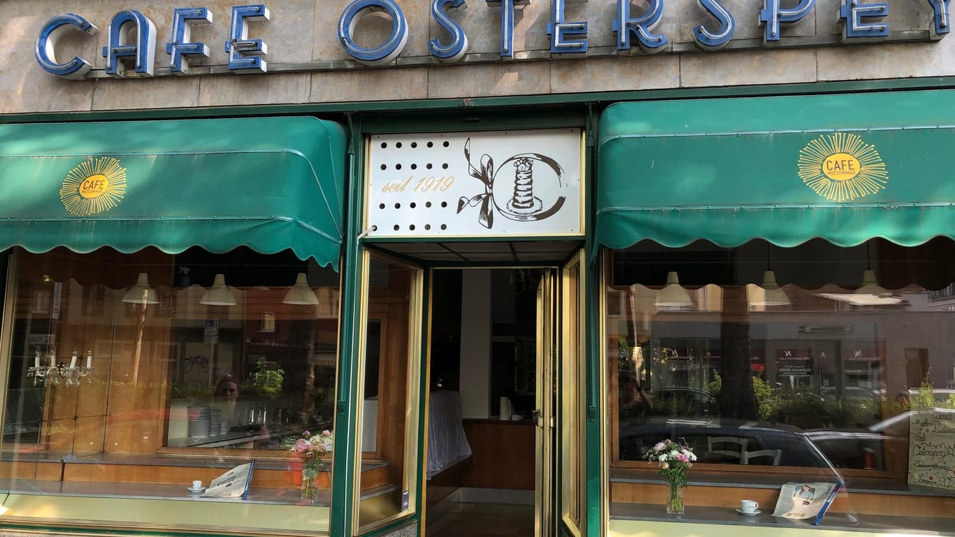 Seit 1919 gab es hier das Café Osterspey, jetzt übernehmen hier die beiden Konditoren Kevin Thomas Kleber und Lea Schlosser das Zepter.
