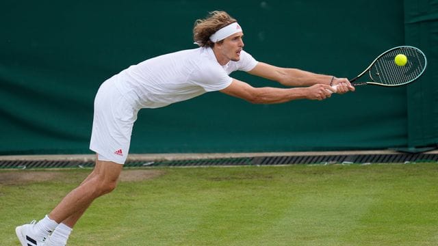 Steht im Achtelfinale: Alexander Zverev in Aktion.