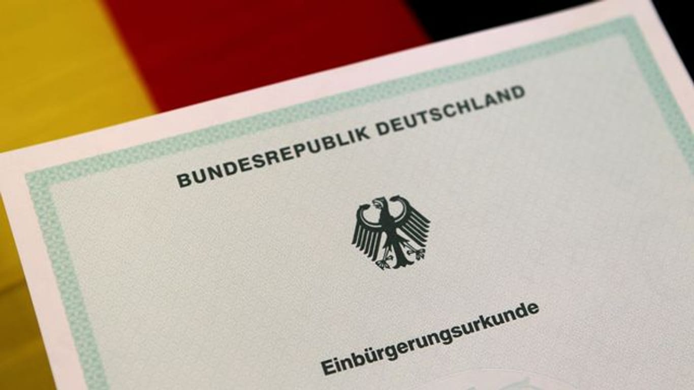 Zahl der Einbürgerungen in Niedersachsen gesunken