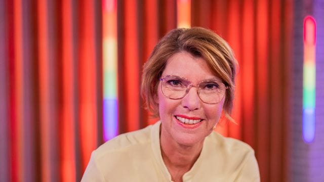 Bettina Böttinger wird 65 – und hat keine Angst mehr vor Schubladen.