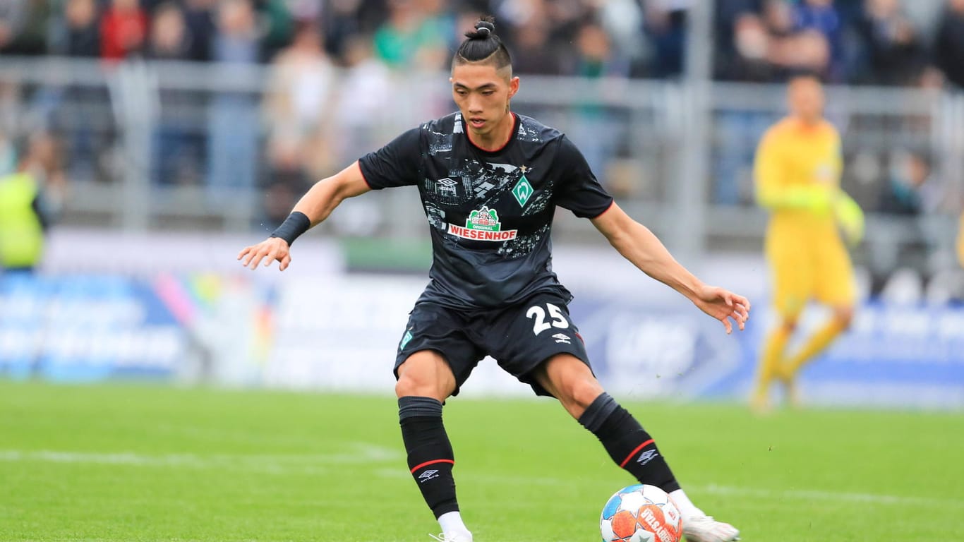 Kyu-Hyun Park rückte im Sommer in den Profikader von Werder Bremen auf.