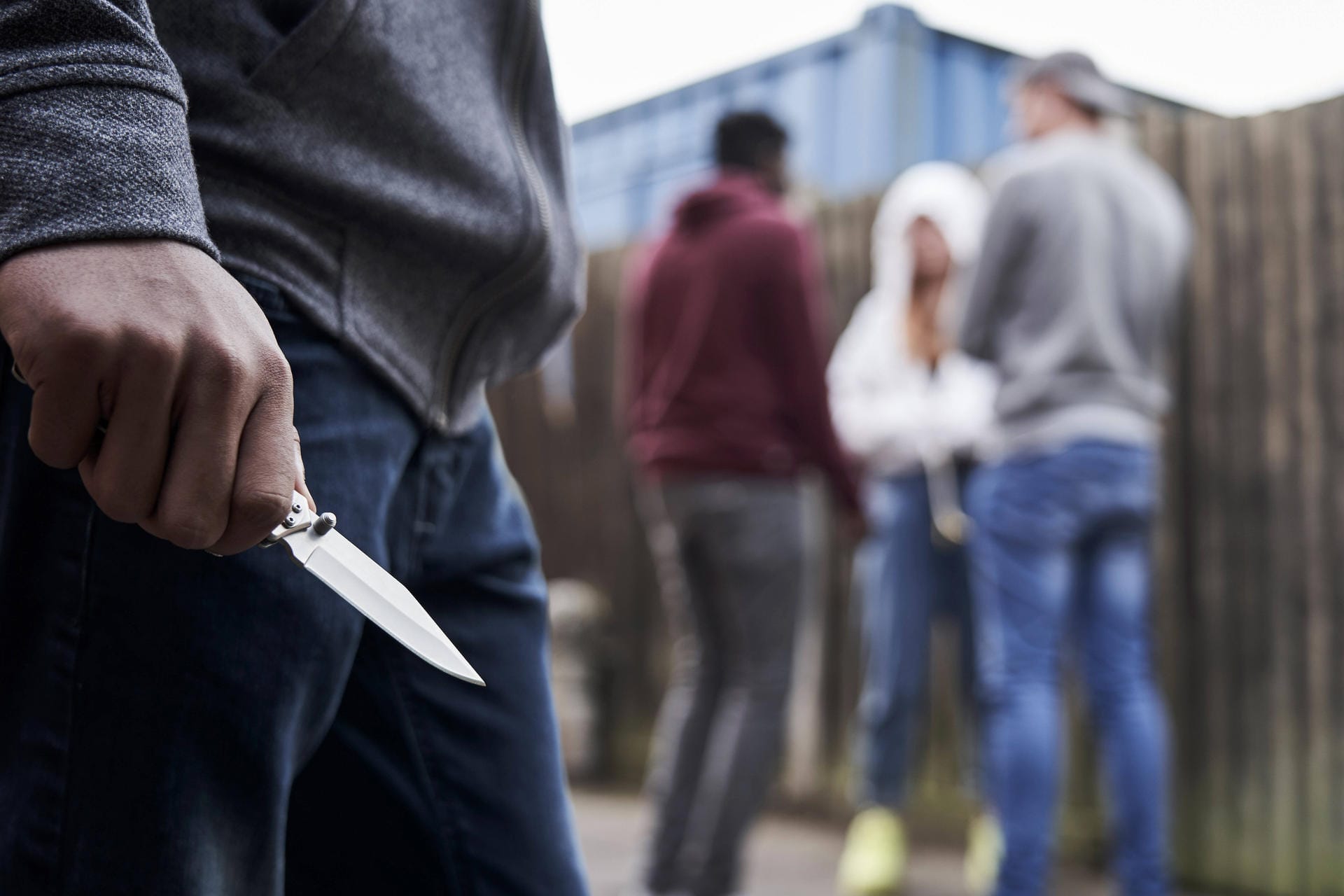 Gewalt unter Jugendlichen (Symbolbild): Zuletzt wurden mehrere Fälle von heftiger Jugendgewalt in Deutschland bekannt.