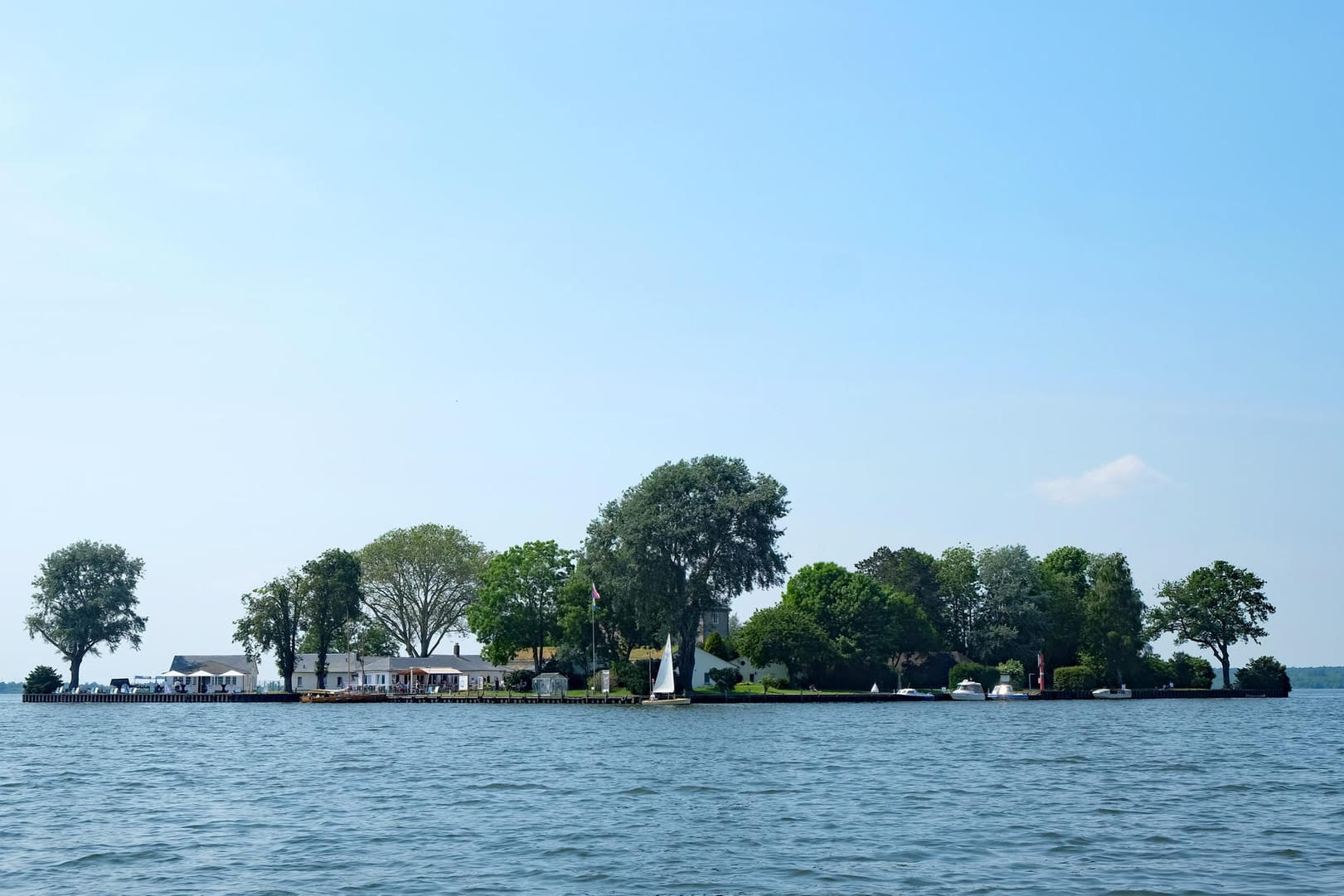 Insel Wilhelmstein: Ursprünglich bewachte ein Inselvogt der Fürstlichen Hofkammer zu Bückeburg das Eiland.