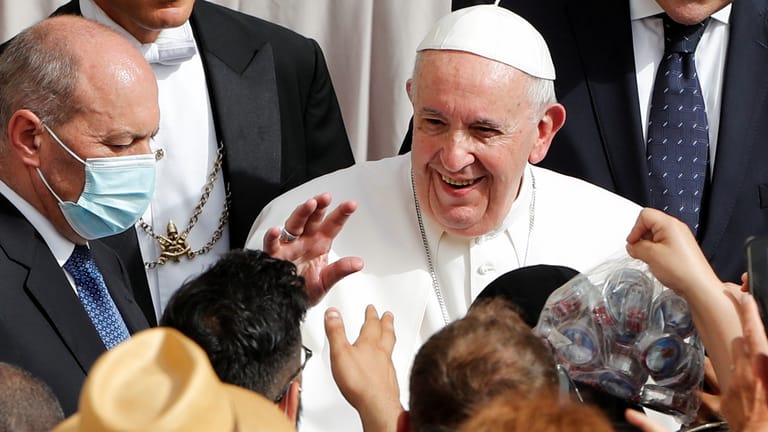 Papst Franziskus: Das Oberhaupt der katholischen Kirche muss sich einer Operation unterziehen. (Archivfoto)