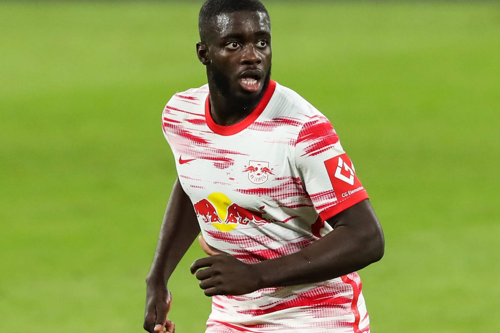 Bald im Bayern-Trikot: Dayot Upamecano.