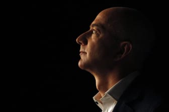 Jeff Bezos (Archivbild): Der reichste Mann der Welt tritt als Chef des von ihm gegründeten Onlinehändlers Amazon zurück.