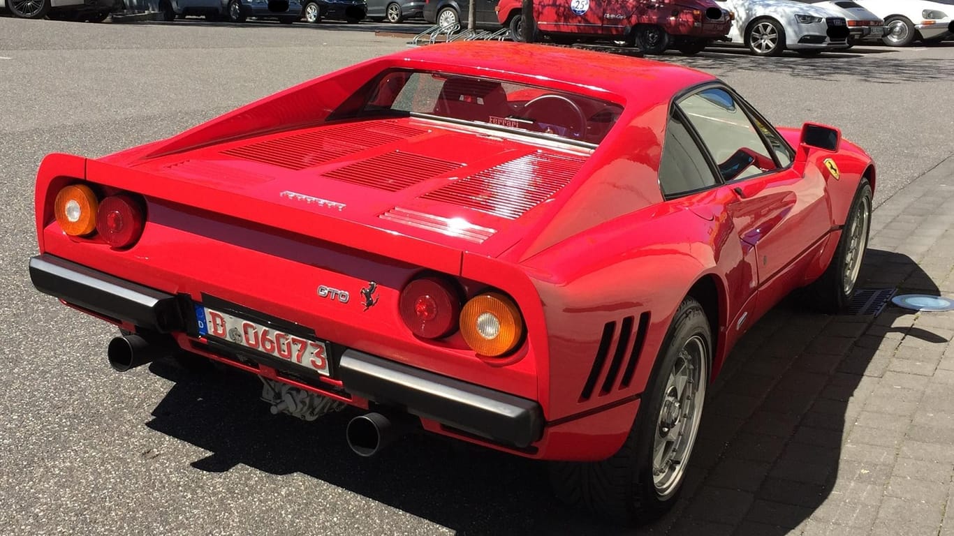Der gestohlene Ferrari: Das Fahrzeug ist nach dem Diebstahl in Grevenbroich sichergestellt worden.