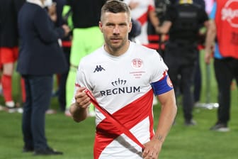 Lukas Podolski: Der Angreifer stand zuletzt bei Antalyaspor unter Vertrag.