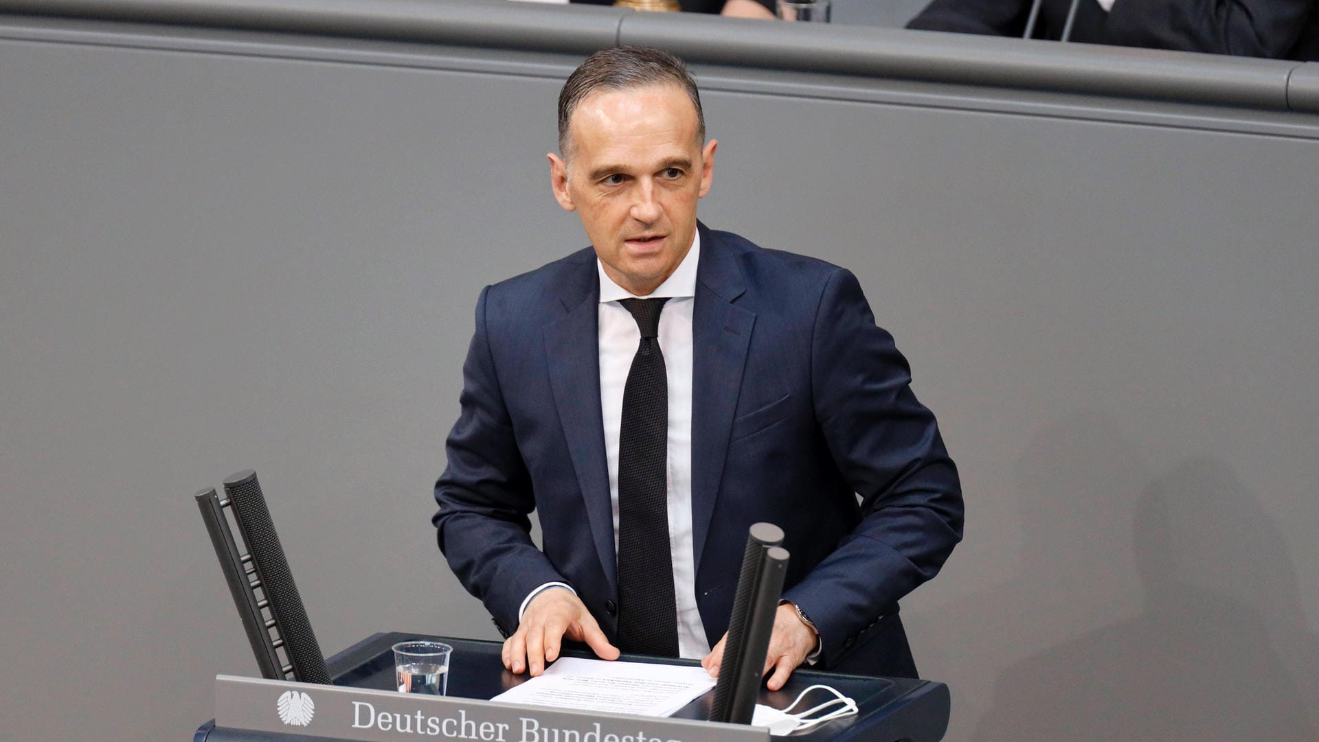 Heiko Maas, Bundesaußenminister: Wenn alle Bürger ein Impfangebot erhalten haben, so Maas, gäbe es keine Rechtfertigung mehr für die geltenden Corona-Maßnahmen.