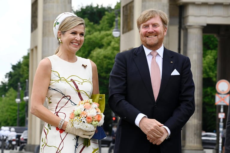 Königin Máxima und König Willem-Alexander sind am Montag in Berlin angekommen. Dort treffen die niederländischen Royals nicht nur auf Angela Merkel, sondern auch auf Sylvie Meis. Hier sehen Sie die schönsten Fotos ihrer Reise.